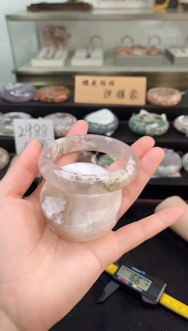 未镶嵌手镯石英质玉59圈口（赠品镯心）3161084