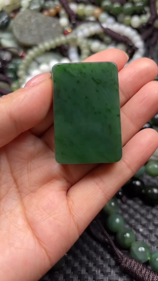 【闪购商品】和田玉颈饰未镶嵌.