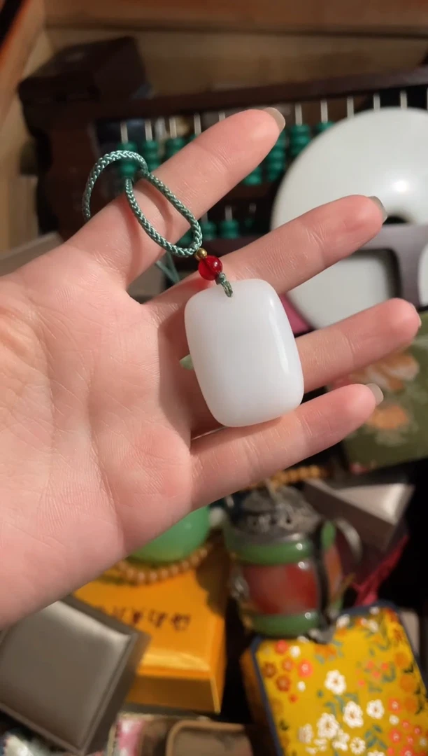 和田玉未镶嵌颈饰永玉阁精品专属摆件