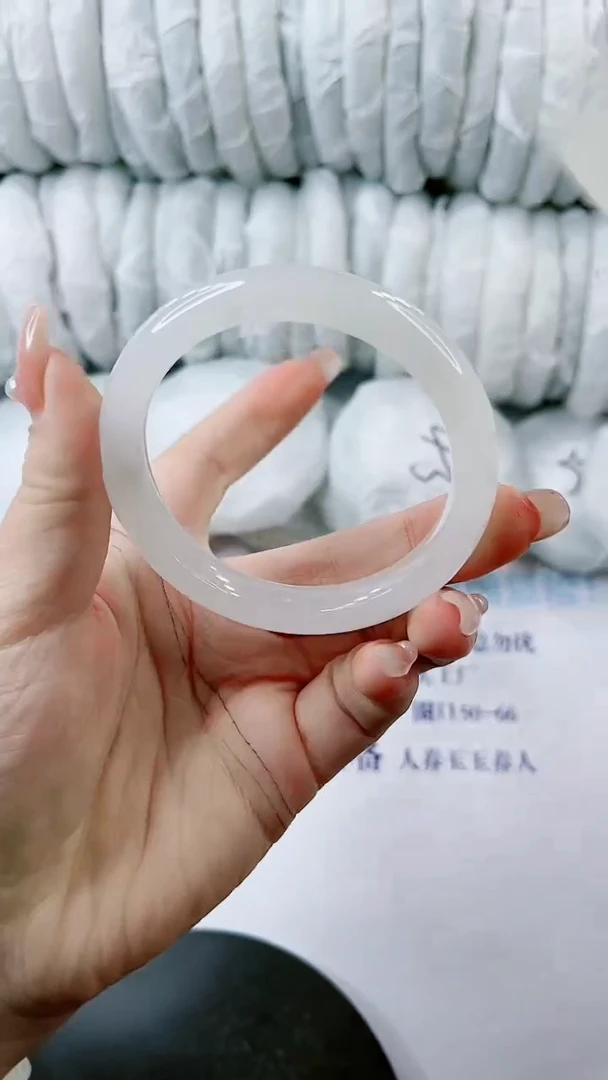 【闪购商品】石英质玉手镯未镶嵌0833795776-多样性发货