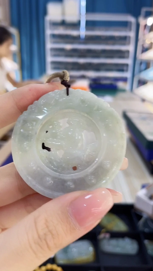 翡翠未镶嵌吊坠(不含链)多样性发其一  1