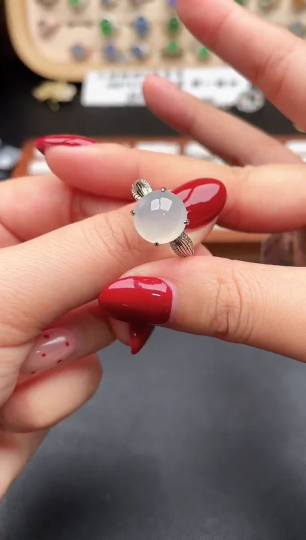 银S925镶嵌戒指翡翠一物一证一礼盒