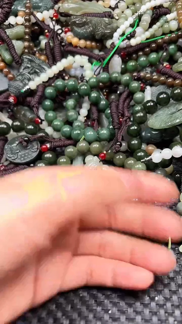 【闪购商品】和田玉颈饰未镶嵌.