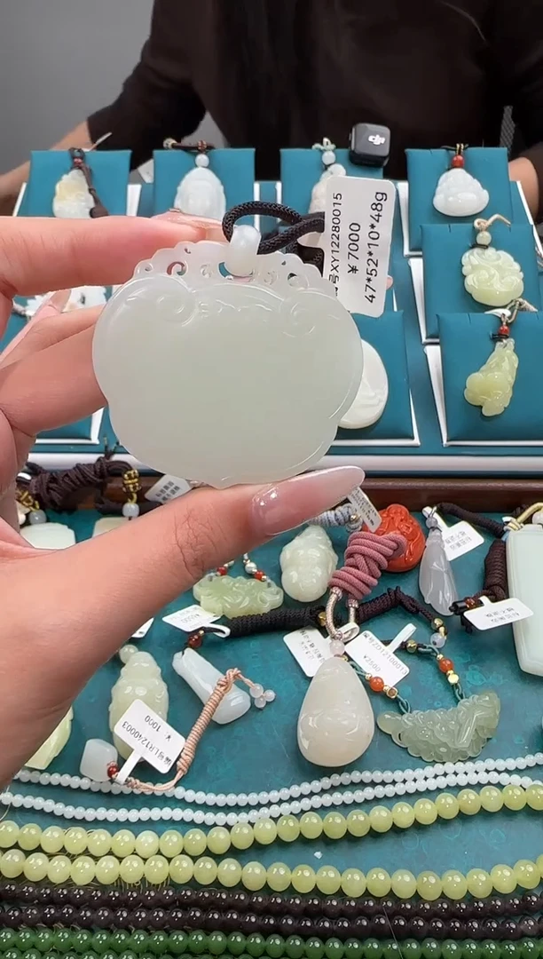 颈饰未镶嵌和田玉XY