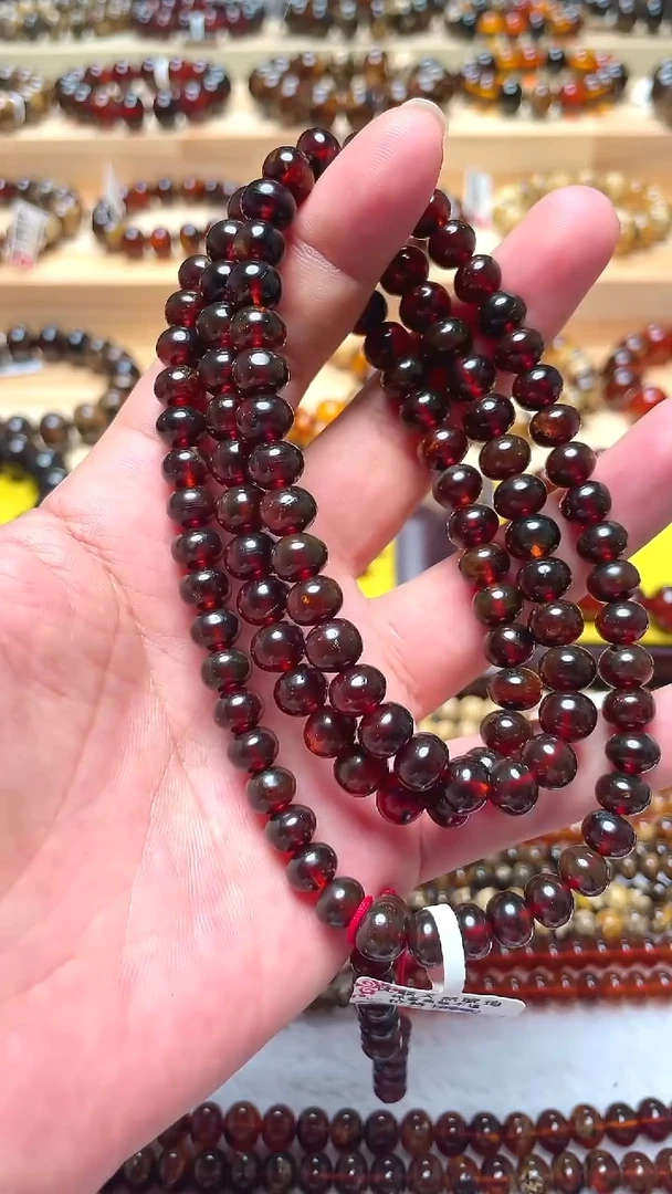 未镶嵌颈饰琥珀抚顺琥珀