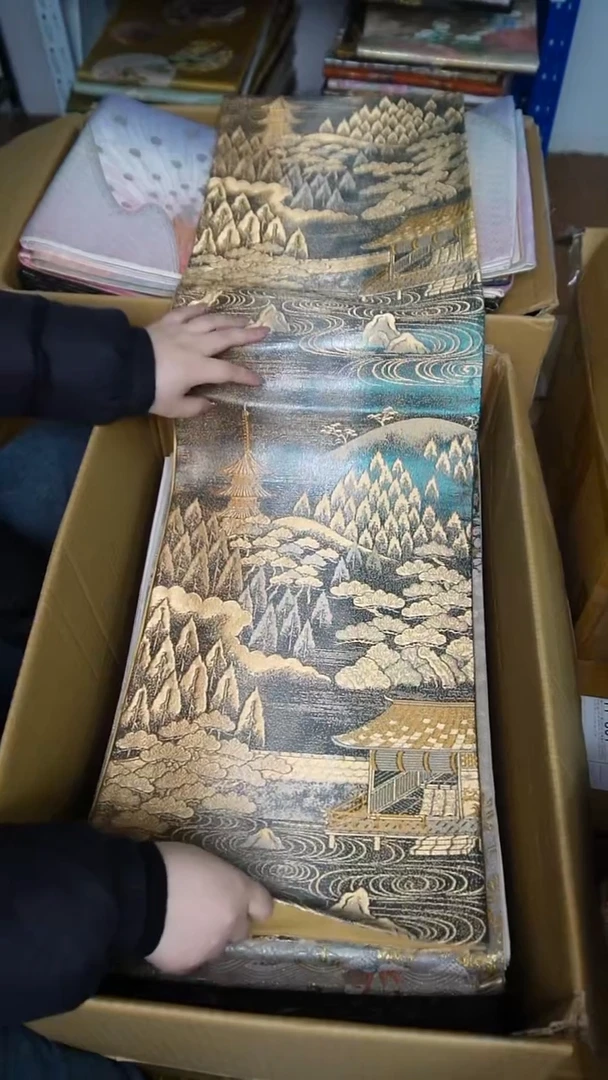 织绣14织金建筑风景画