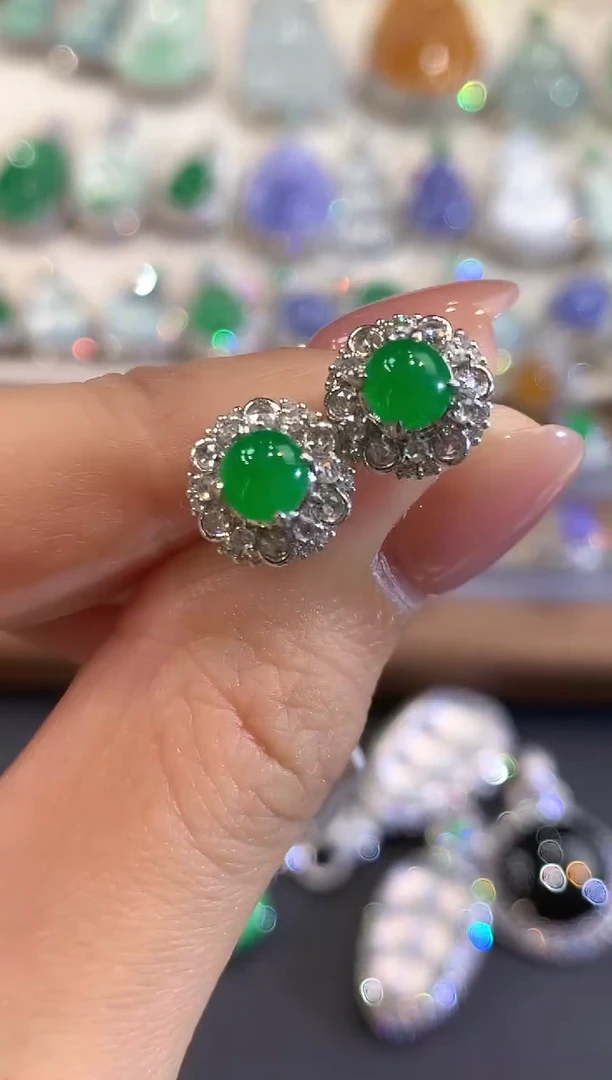 18K金镶嵌翡翠耳饰q59