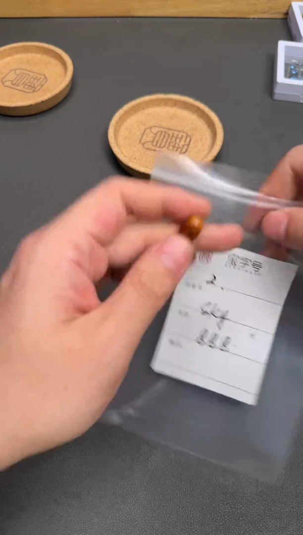 琥珀未镶嵌珠宝奇石S****.120112011201