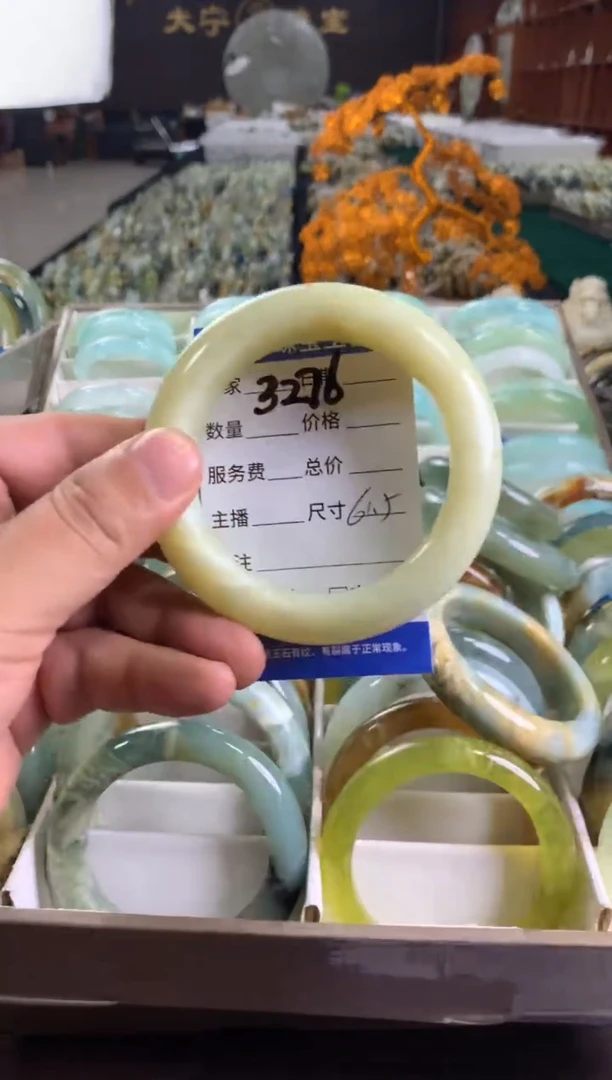 未镶嵌蛇纹石玉手镯3276