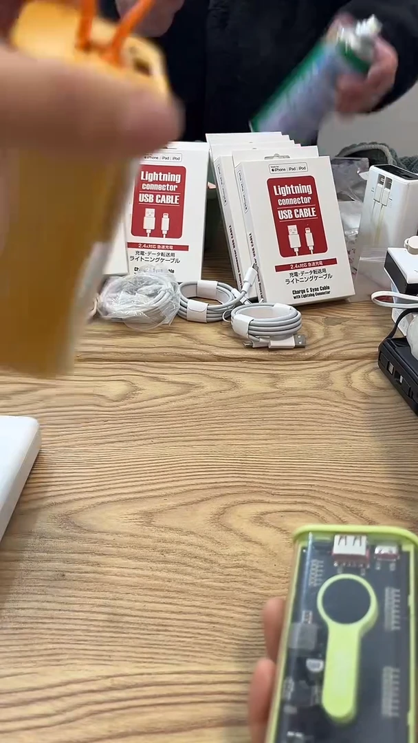 夹子款哥*拉瑕疵物品，no退no换