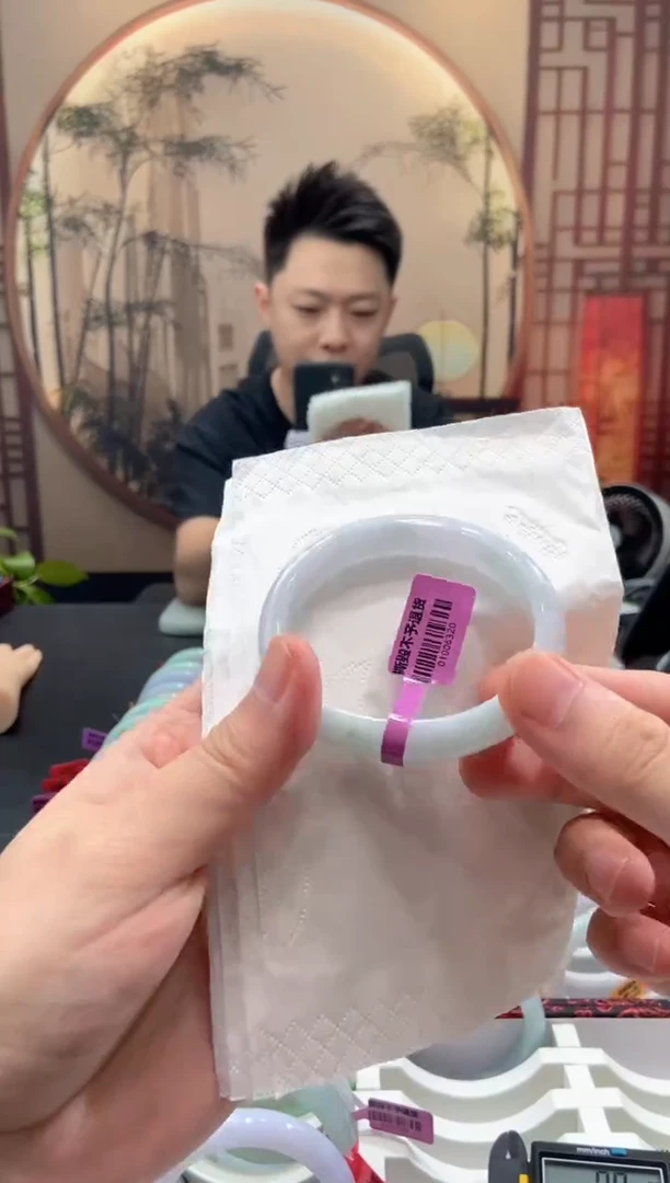 翡翠手镯未镶嵌000024740