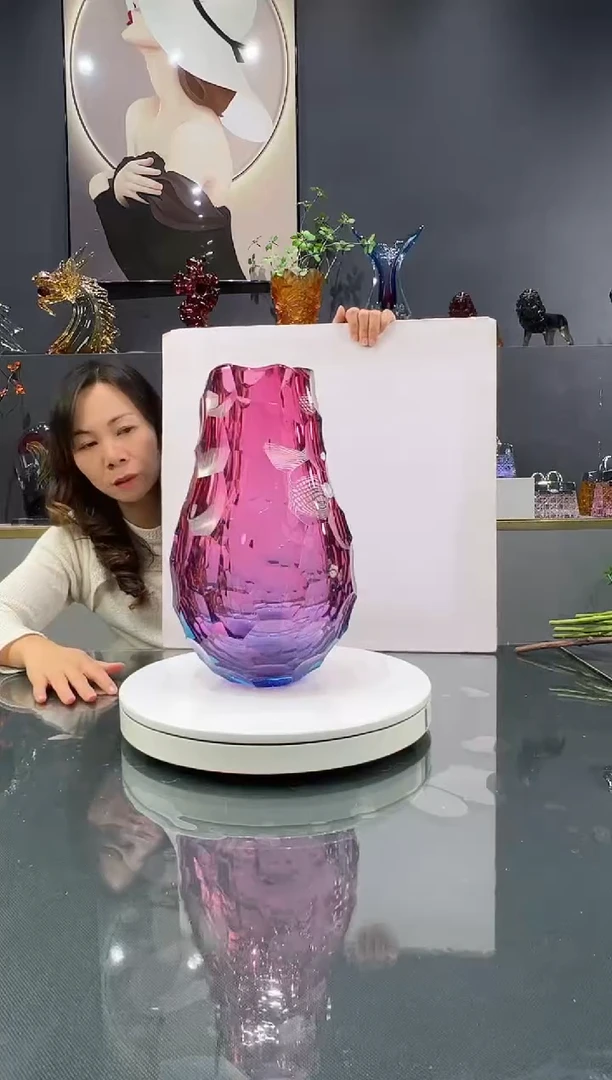 琉璃   水晶琉璃花瓶1个
