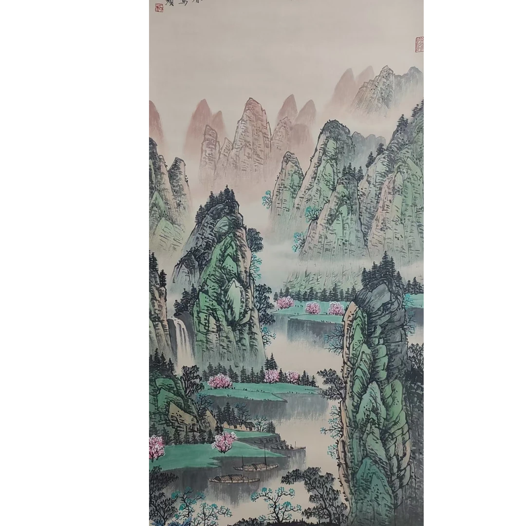 白   山水立轴68*138约8.4平尺