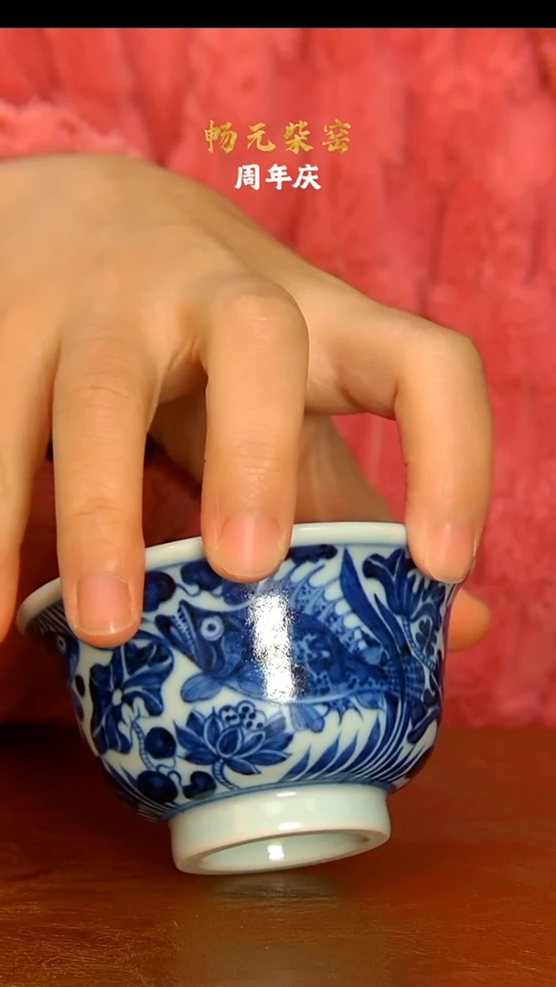 手工手绘柴窑鱼藻杯子