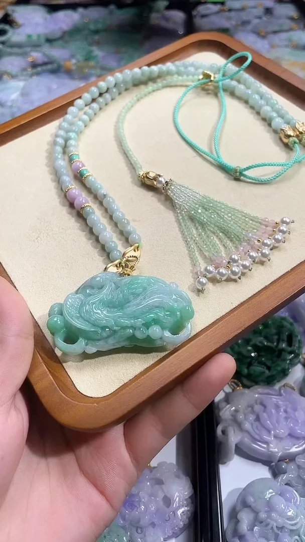 【闪购商品】翡翠颈饰未镶嵌吊坠