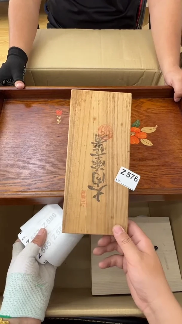 瓷片T****E中古商品谨慎参拍576