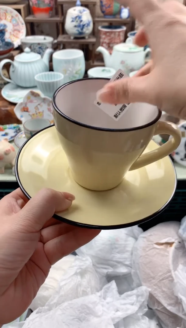 瓷片红****士22号九姑娘工艺品瓷器