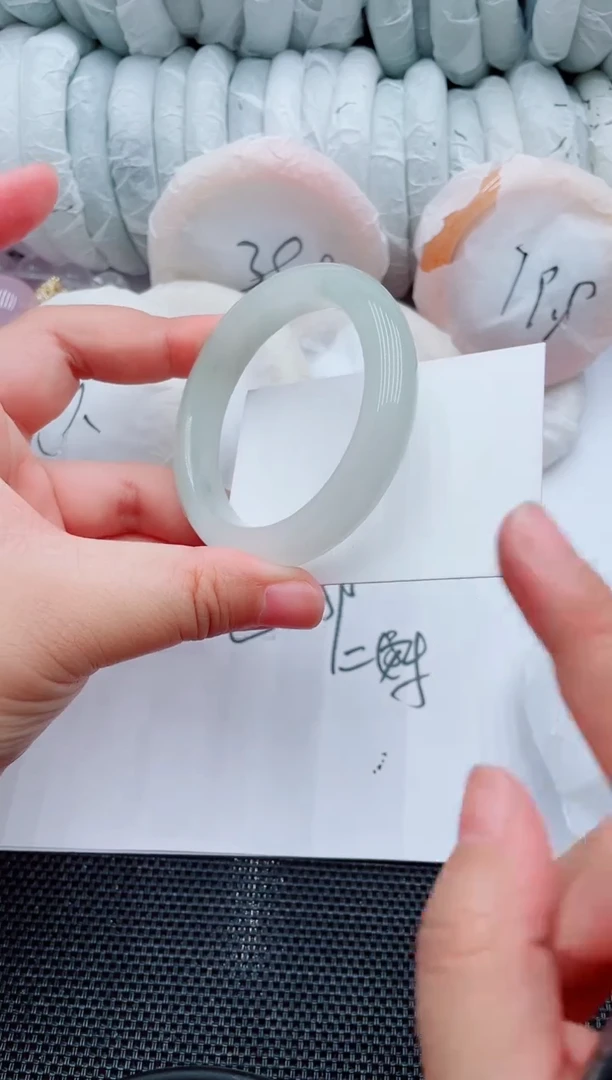 石英质玉手镯未镶嵌A32-51-52