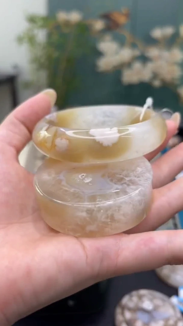 未镶嵌手镯石英质玉A646(58圈赠送镯心)