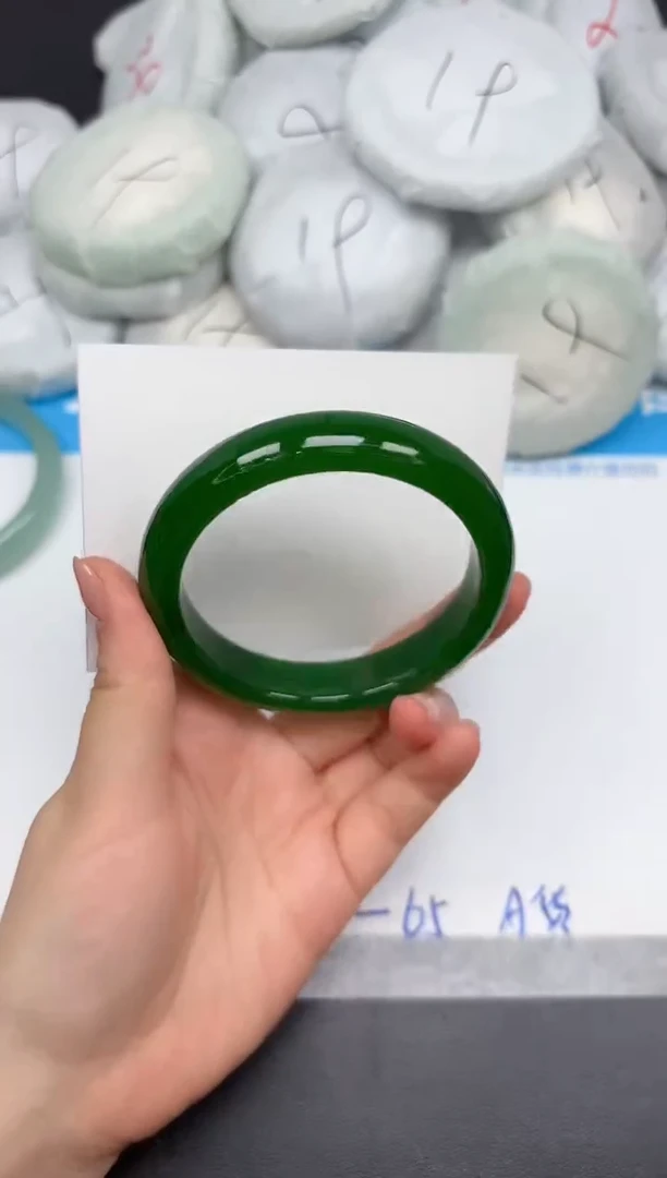 未镶嵌手镯石英质玉214-64.1