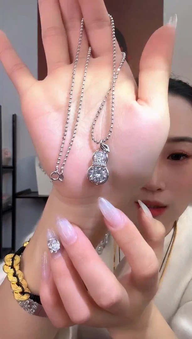 非金属无非金属无银色 豆豆吊坠项链