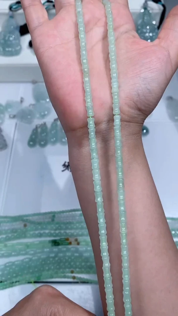 颈饰未镶嵌翡翠珠链