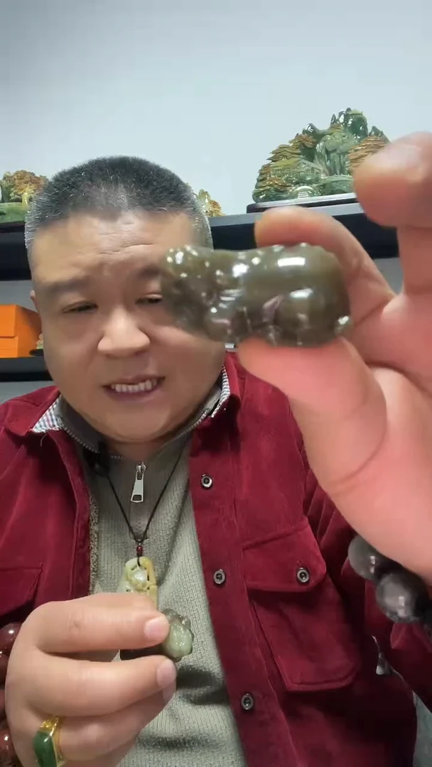 未镶嵌和田玉把件且末糖貔貅
