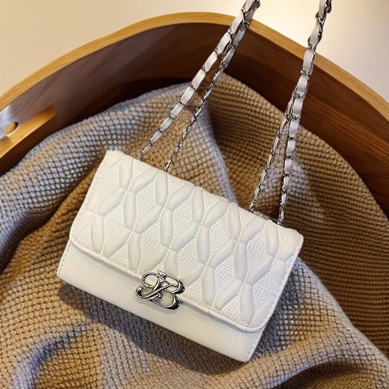 小蛮腰新款链条小香风时尚斜挎单肩9915-白