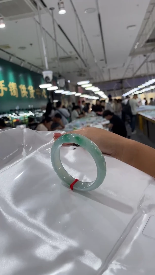 未镶嵌手镯定制翡翠意向金/源头市场代购定金