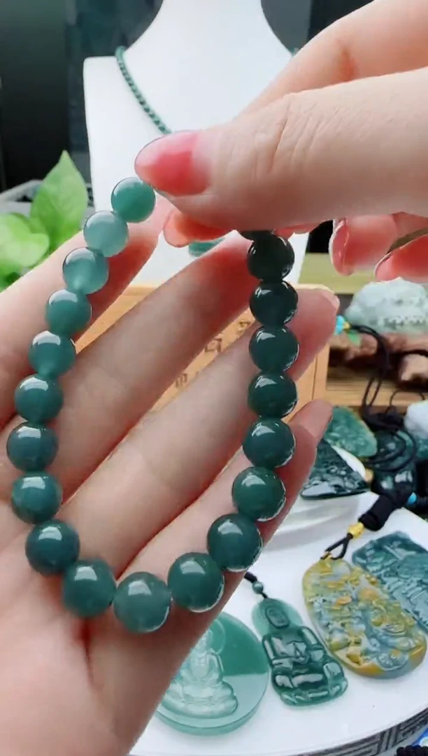 【闪购商品】翡翠颈饰未镶嵌多样性随机一件发货