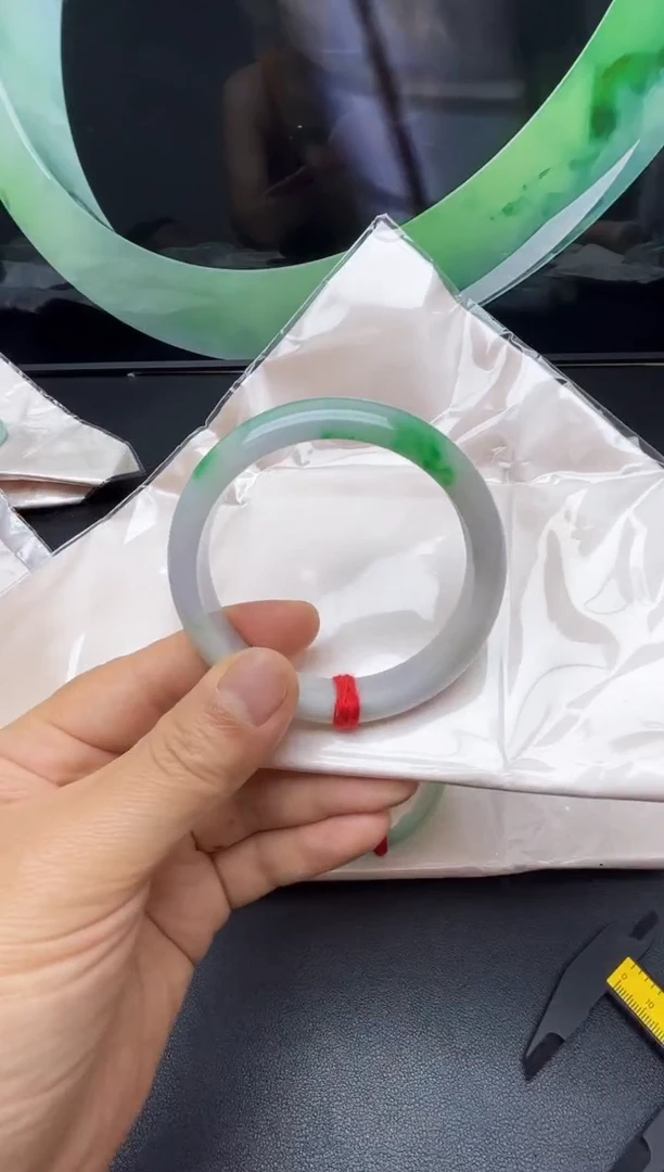 以实物为准  拍那个发那个