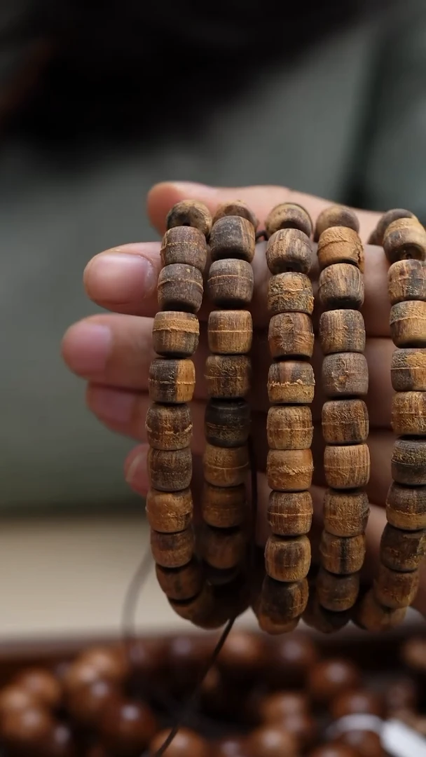 贡木手串/手链巴布亚贡木9直切多圈108颗瑕疵·