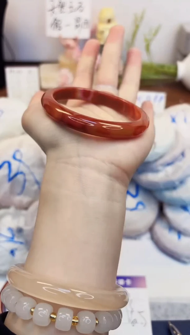 【闪购商品】石英质玉手镯未镶嵌494-玛瑙-圈口60