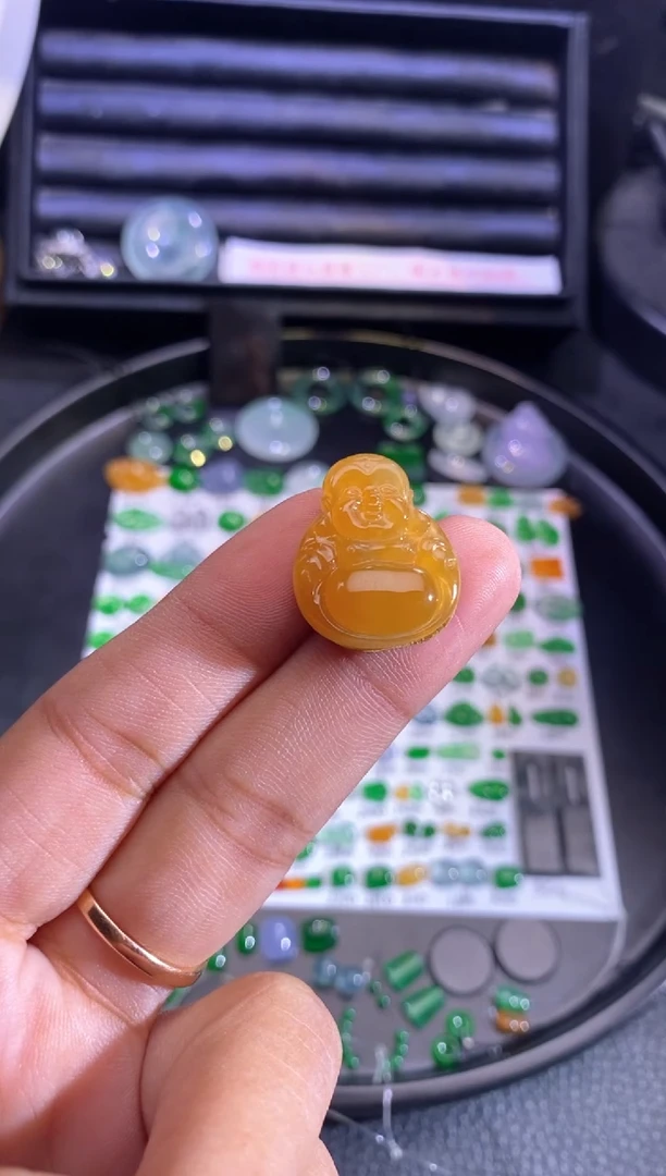 未镶嵌挂件翡翠佛