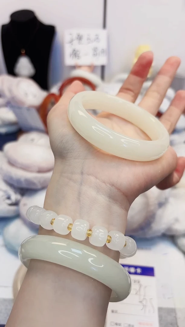 【闪购商品】石英质玉手镯未镶嵌199-玉兰白圈口57