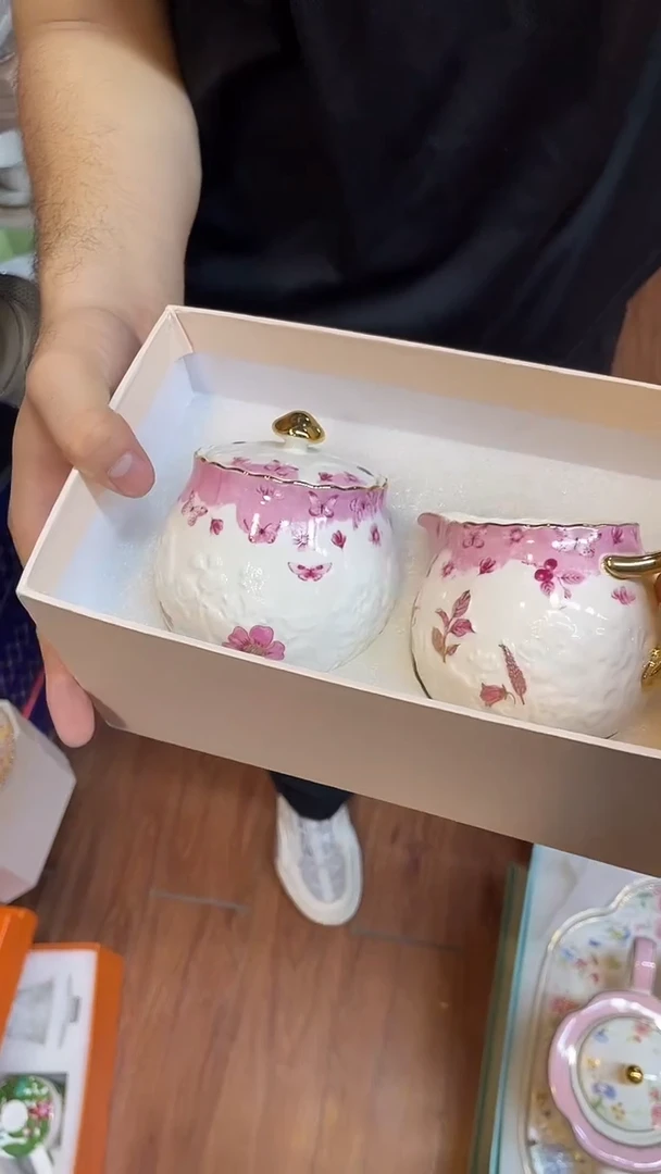 杯鸿辉家品牌瓷器，京东包邮！