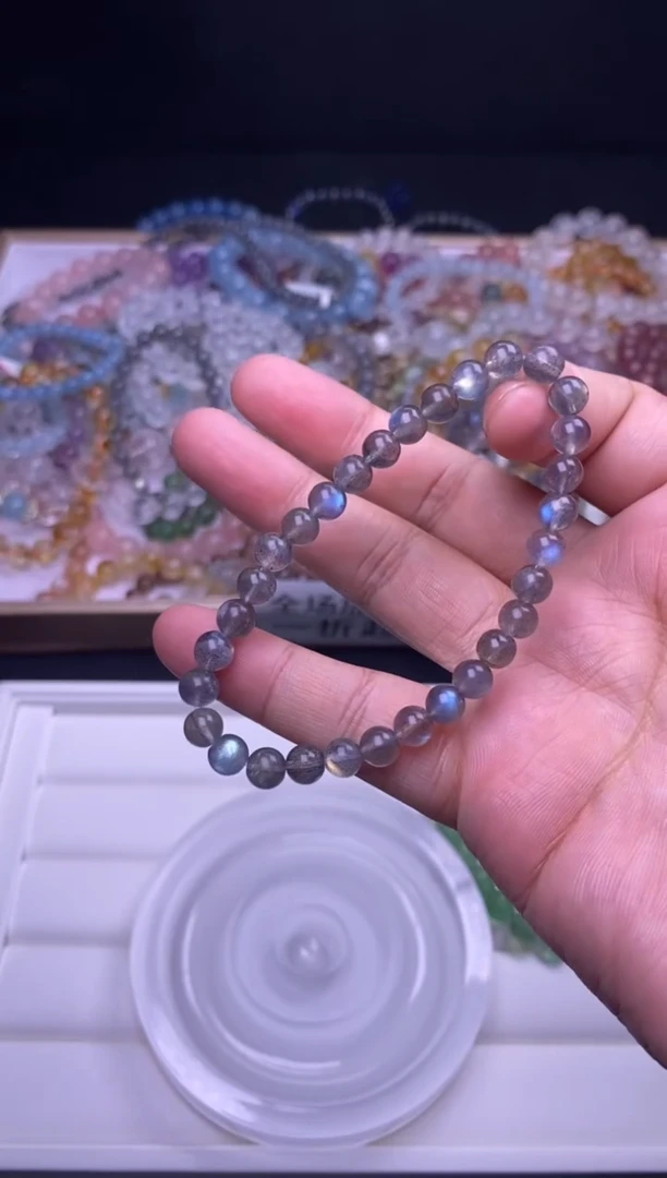 水晶手串未镶嵌6mm灰月光