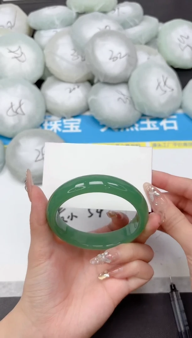 未镶嵌手镯石英质玉102-60.3