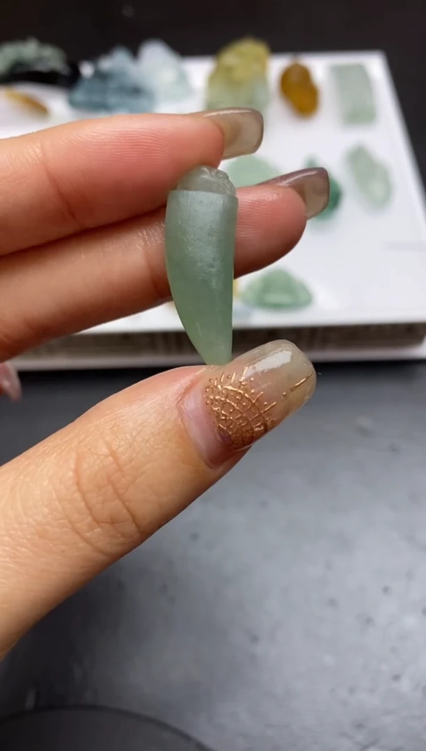 【闪购商品】定制翡翠未镶嵌翡翠毛货~