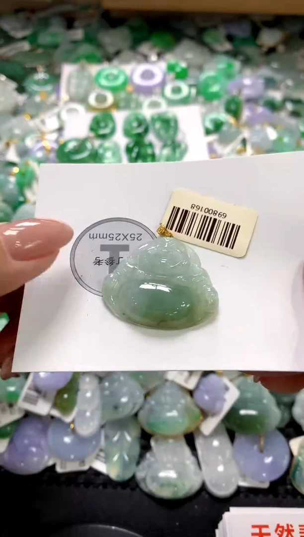 颈饰18K金镶嵌翡翠1111111111111111