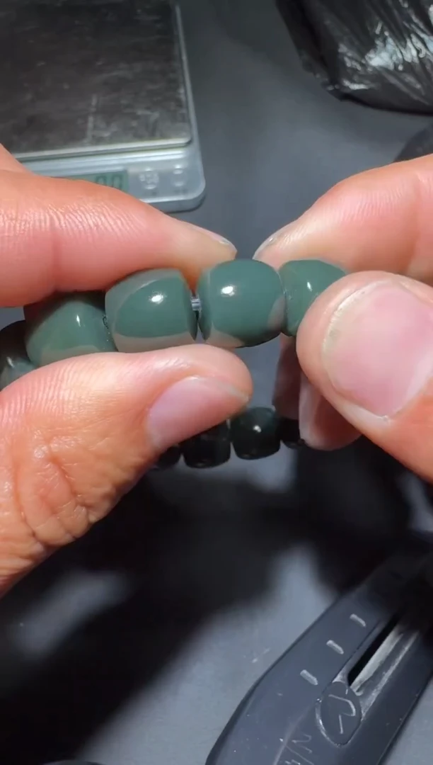 未镶嵌和田玉（糖玉）挂件和田玉