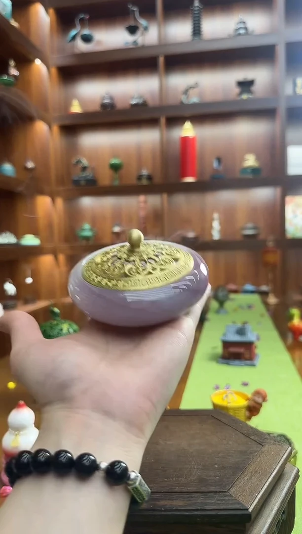 三足珐琅彩琉璃香炉粉紫色