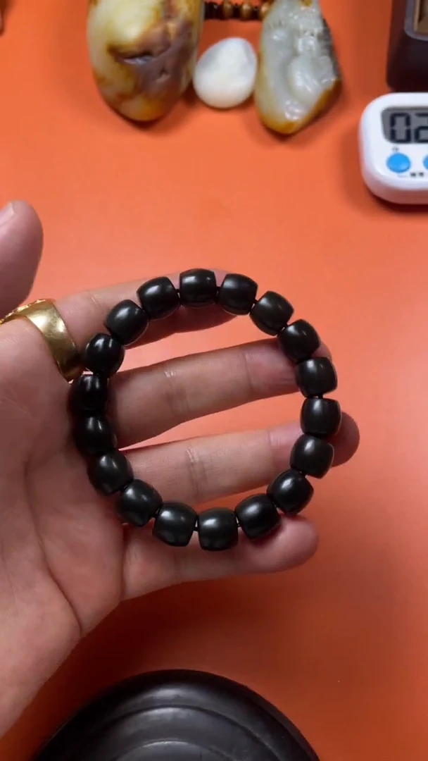 和田玉未镶嵌颈饰启*星1