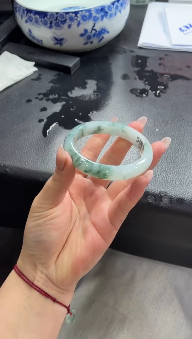 未镶嵌手镯定制翡翠慧***着DDJ