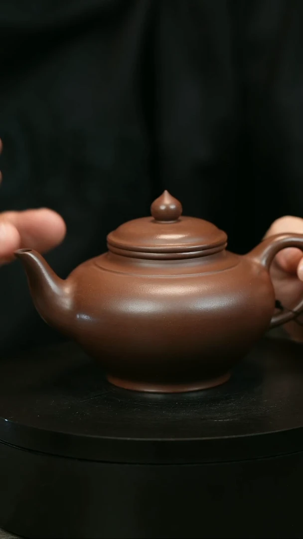 茶壶紫砂皮****律H1744赵信军光素笑樱