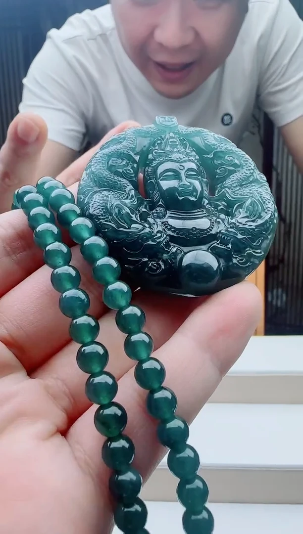 颈饰未镶嵌翡翠多样性发其一