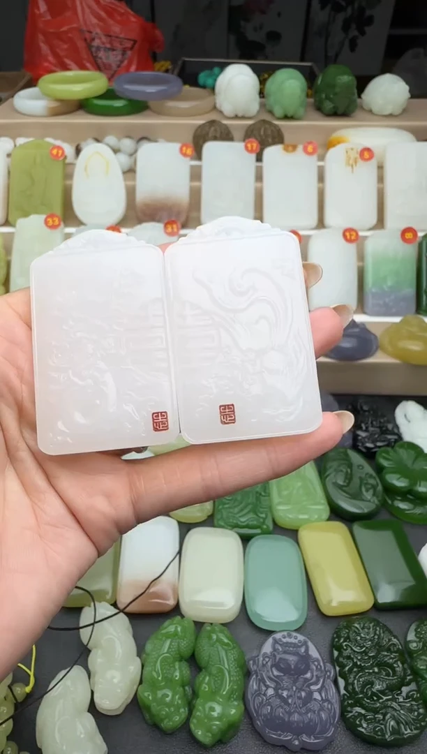 砖雕龙凤牌