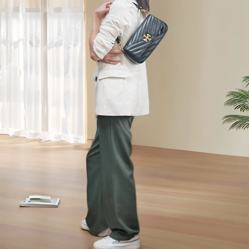 黑色法棍斜挎包/H/a8730