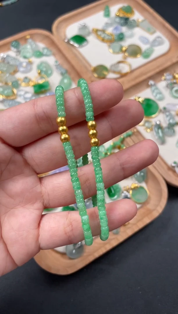 翡翠足金镶嵌套链多样性   发货一个    P563