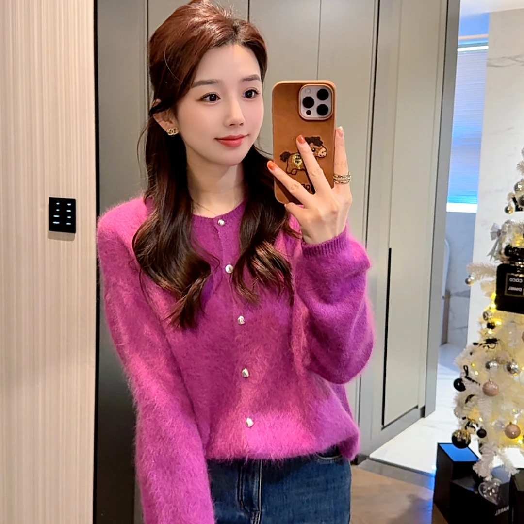 【大静静】软糯~精致扣拉毛圆领针织毛衣